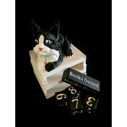 Maine Coon Book Counter